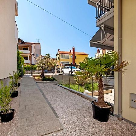 רוביני Apartments Anamar מראה חיצוני תמונה