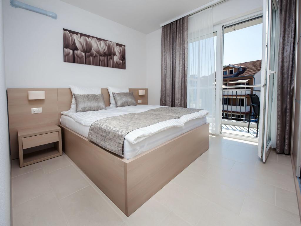 רוביני Apartments Anamar מראה חיצוני תמונה