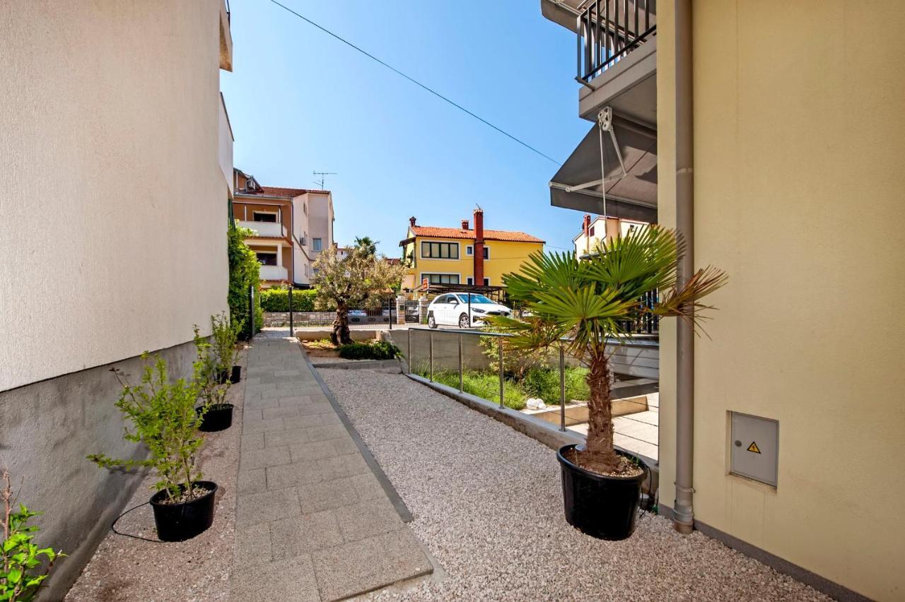 רוביני Apartments Anamar מראה חיצוני תמונה