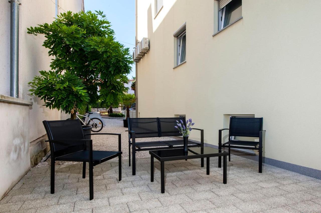 רוביני Apartments Anamar מראה חיצוני תמונה